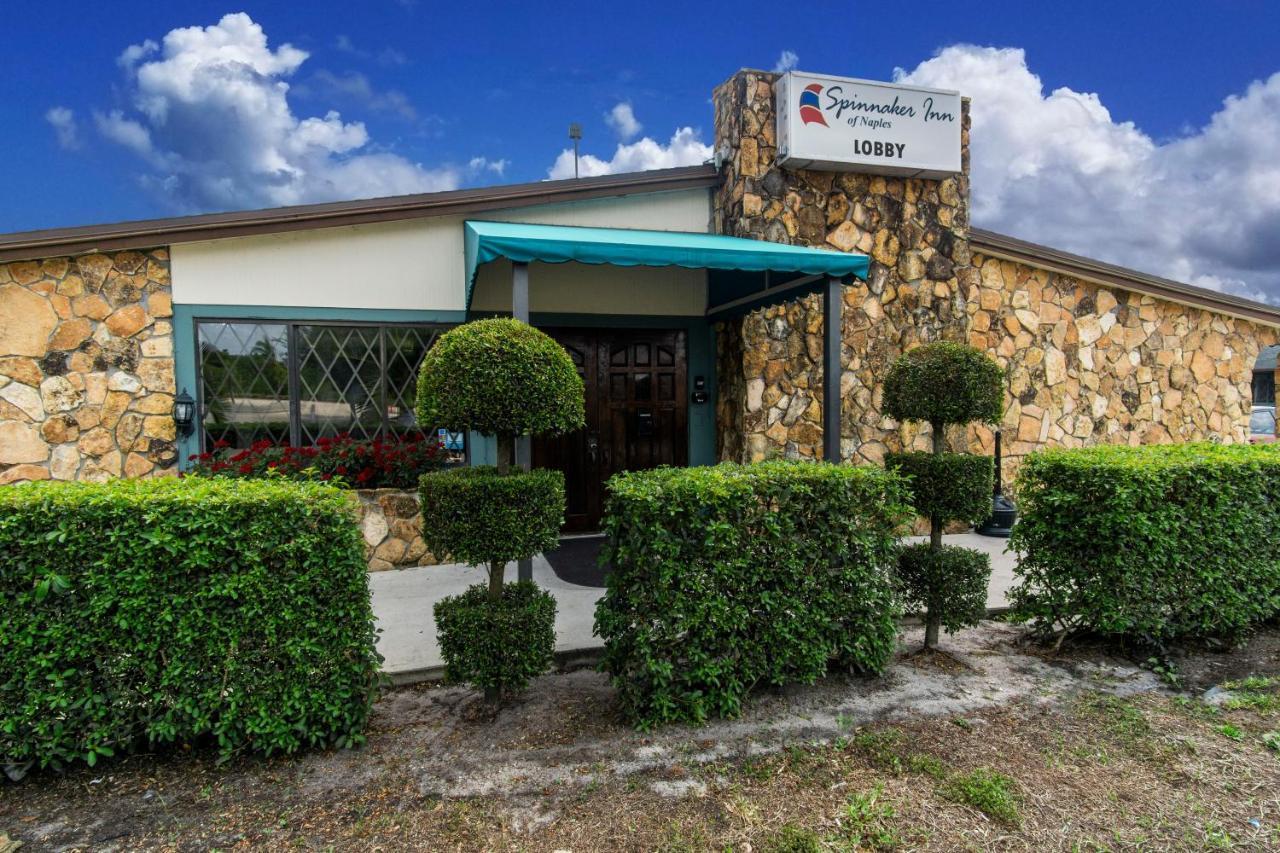 Vineyards 斯宾那科那不勒斯旅馆汽车旅馆 外观 照片